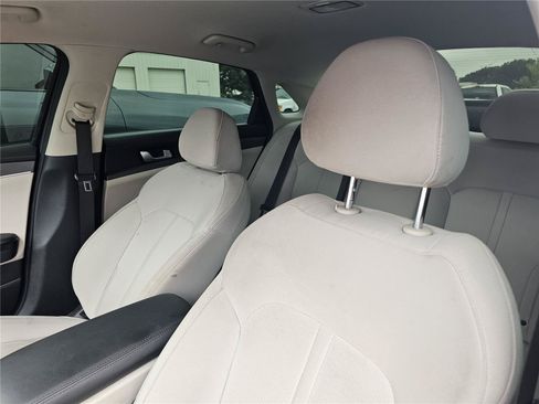 Used 2022 Kia K5 LXS FWD image 12