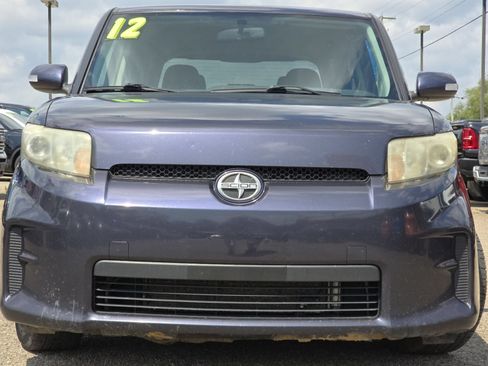 Used 2012 Scion xB FWD image 12