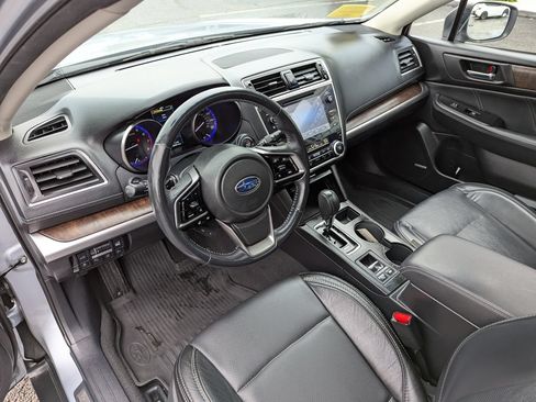 Used 2019 Subaru Outback 3.6R Limited AWD/4WD image 13