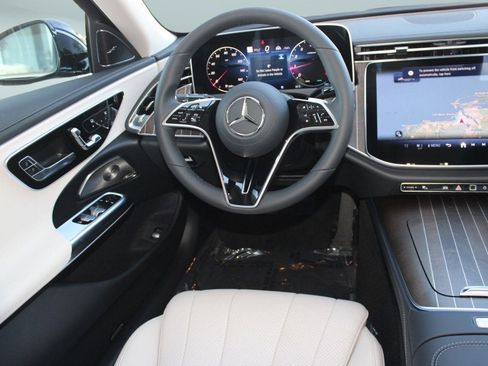 Used 2026 Mercedes-Benz E 350 4MATIC Sedan image 31