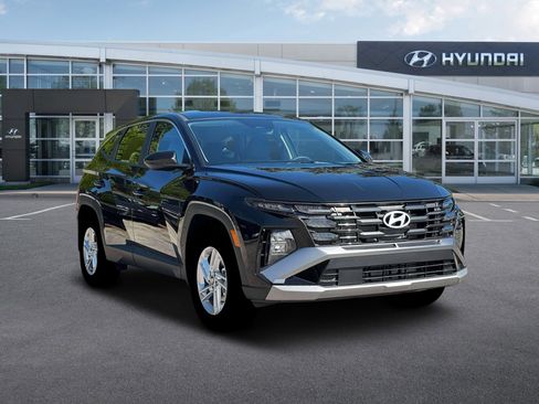 New 2026 Hyundai Tucson SE image 11