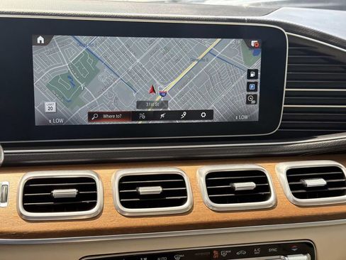Used 2022 Mercedes-Benz GLS 450 4MATIC image 27