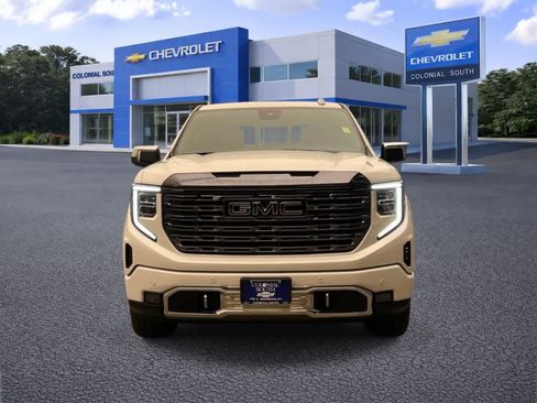 Used 2024 GMC Sierra 1500 Denali Ultimate AWD/4WD image 9