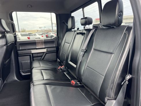 Used 2018 Ford F250 Lariat w/ Chrome Package image 24
