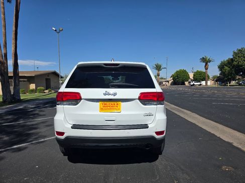 Used 2017 Jeep Grand Cherokee Laredo RWD image 8