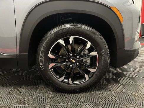Used 2022 Chevrolet TrailBlazer LT w/ Driver Confidence Package image 19