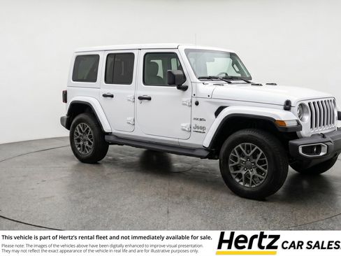 Used 2025 Jeep Wrangler Sahara image 1