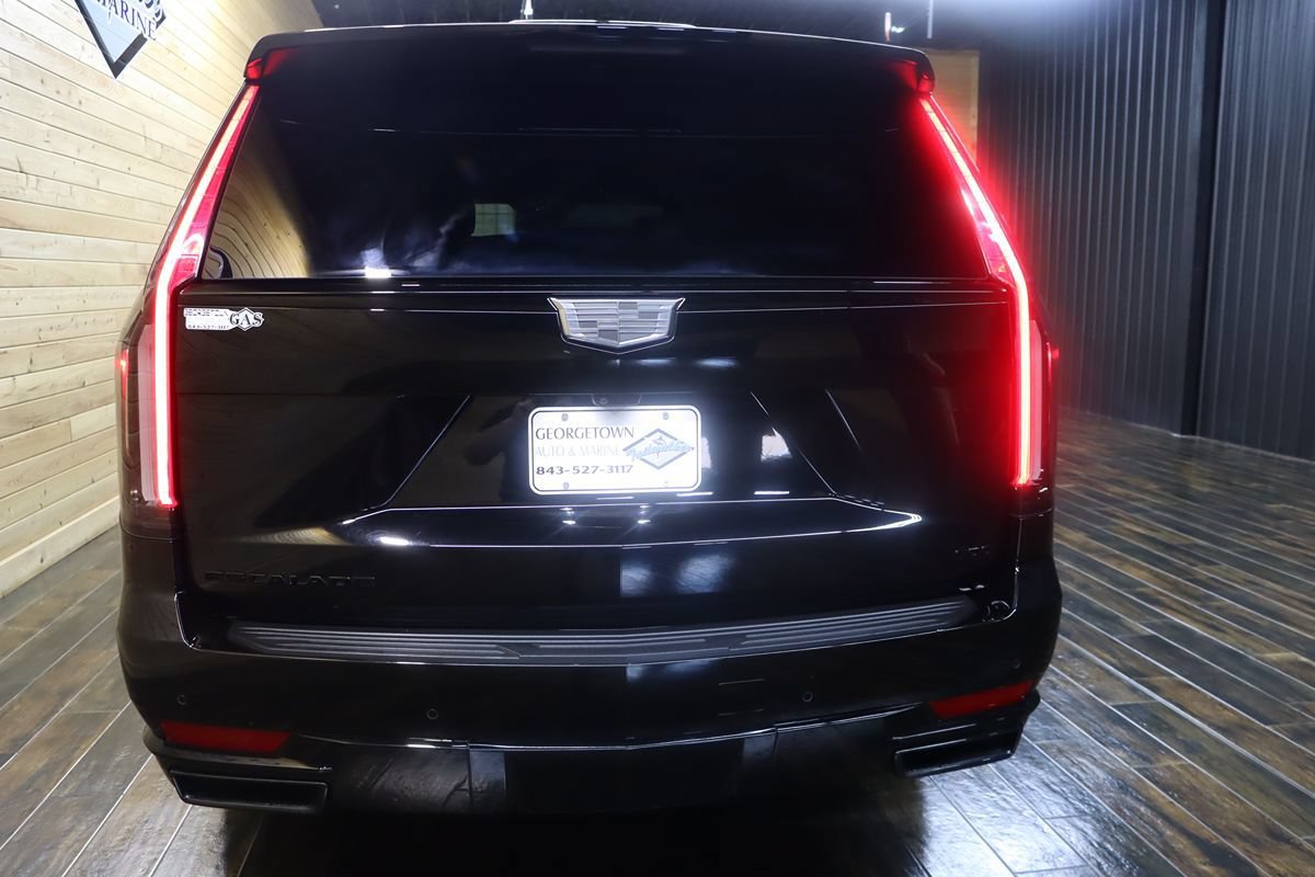 Used 2024 Cadillac Escalade ESV Sport w/ LPO, ONYX Package AWD/4WD image 4