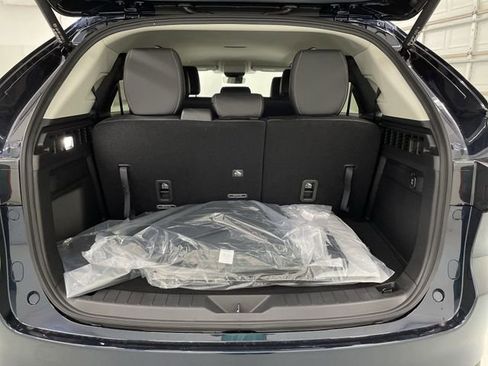 Certified 2025 MAZDA CX-90 3.3 Turbo w/ Select Package AWD/4WD image 15