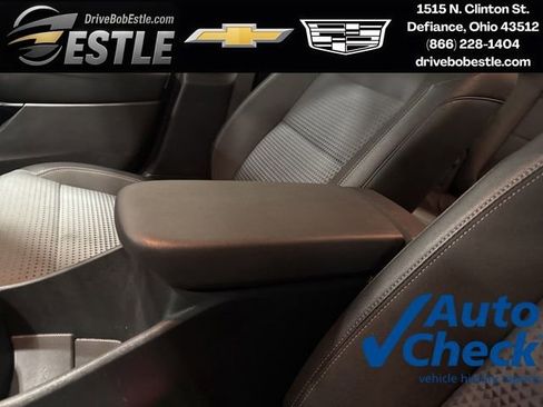 Used 2025 Chevrolet Trax LT w/ LT Convenience Package FWD image 20