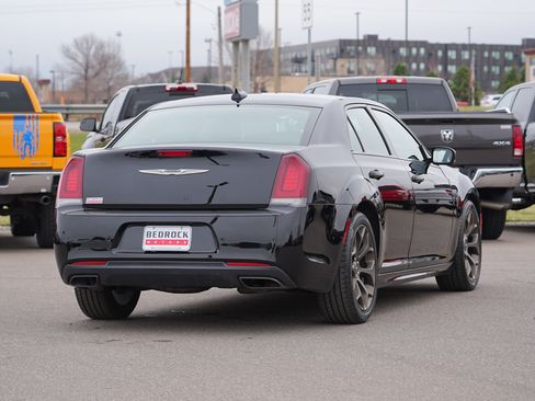 Used 2017 Chrysler 300 S w/ 300S Premium Group 2 w/2_L image 3
