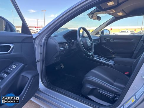 Used 2025 Honda Civic Sport image 12