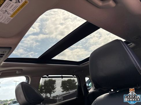 Used 2021 Nissan Rogue SL w/ Premium Package FWD image 2