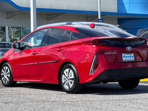 Used 2020 Toyota Prius Prime XLE w/ Protection Package FWD image 3