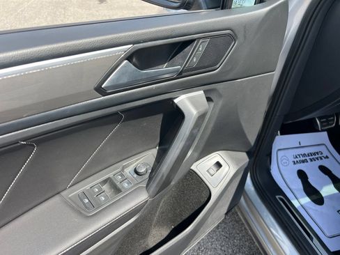Certified 2024 Volkswagen Tiguan SE R-Line FWD image 23