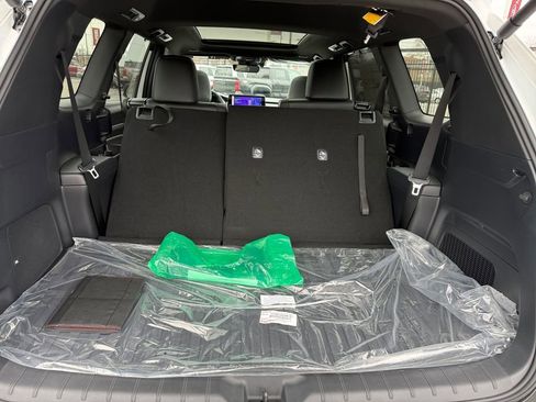 New 2026 Toyota Grand Highlander AWD Hybrid image 33