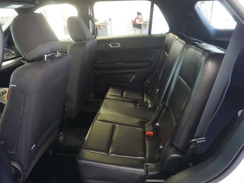 Used 2019 Ford Explorer 4WD Police Interceptor image 17