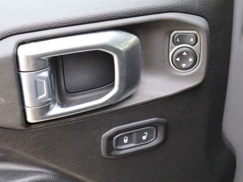 Used 2023 Jeep Wrangler Rubicon w/ Dual Door Group (Lowers Only) AWD/4WD image 18