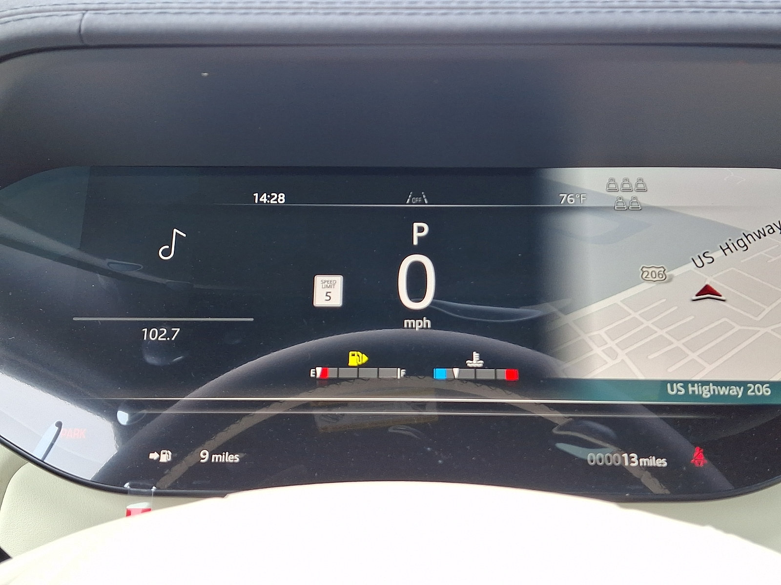 New 2027 Land Rover Range Rover Long Wheelbase SE AWD/4WD image 15