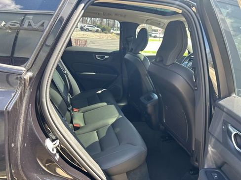 Certified 2025 Volvo XC60 B5 Plus AWD/4WD image 13