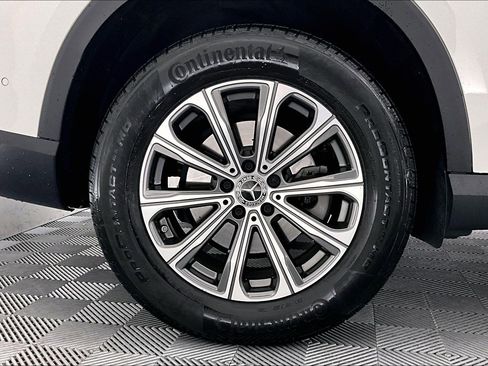 Certified 2023 Mercedes-Benz GLC 300 image 8