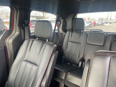 Used 2019 Dodge Grand Caravan GT image 8