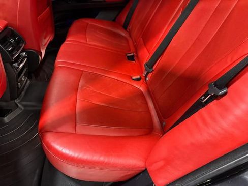 Used 2017 BMW X5 M image 24