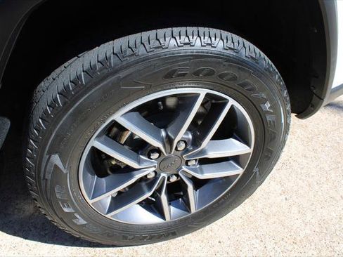 Certified 2020 Jeep Grand Cherokee Limited AWD/4WD image 13