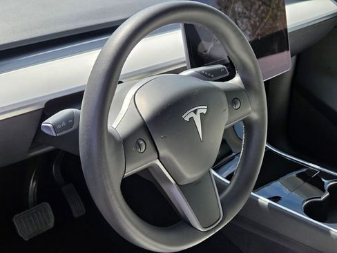 Used 2020 Tesla Model Y Long Range AWD/4WD image 27