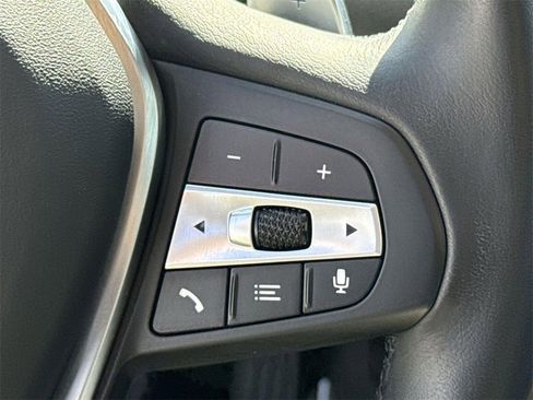 Used 2024 BMW 330e image 35