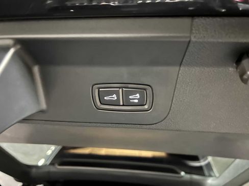 Used 2018 Porsche Panamera 4S AWD/4WD image 15