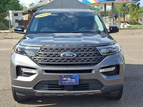 Used 2022 Ford Explorer XLT w/ Equipment Group 202A AWD/4WD image 2