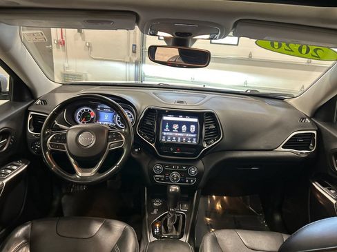 Used 2020 Jeep Cherokee Limited w/ Trailer Tow Group AWD/4WD image 30