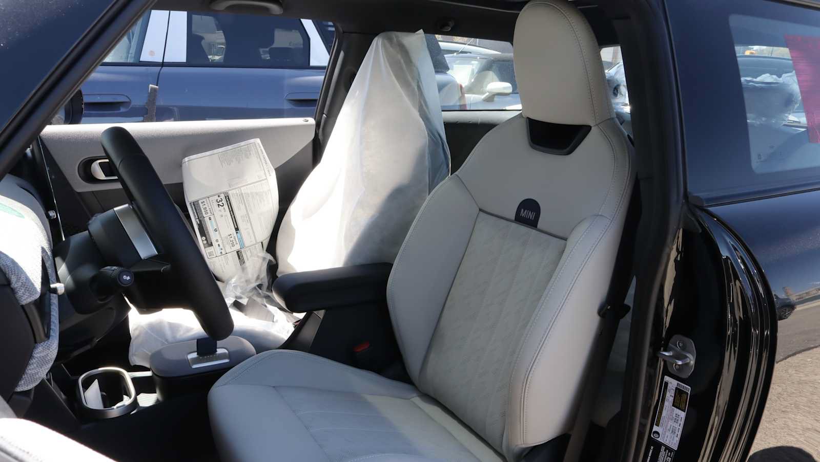 New 2026 MINI Cooper 2-Door Hardtop FWD image 6