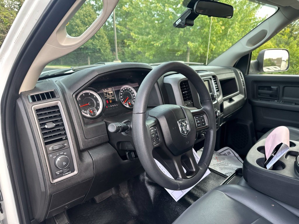 Used 2022 RAM 1500 Tradesman w/ Chrome Appearance Group AWD/4WD image 10