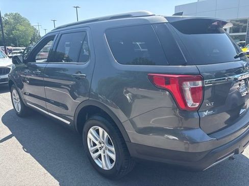Used 2019 Ford Explorer XLT AWD/4WD image 7