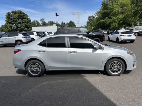 Used 2014 Toyota Corolla S FWD image 5