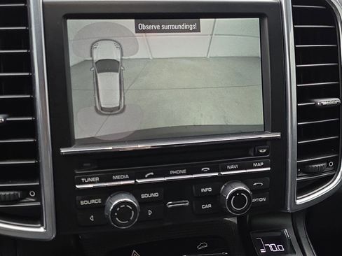 Used 2016 Porsche Cayenne GTS image 24