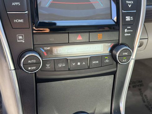 Used 2015 Toyota Camry XLE w/ Advanced Technology Package FWD image 24