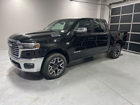 New 2026 RAM 1500 Laramie AWD/4WD image 3