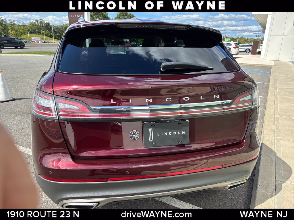 Certified 2023 Lincoln Nautilus AWD w/ Premium Package image 5