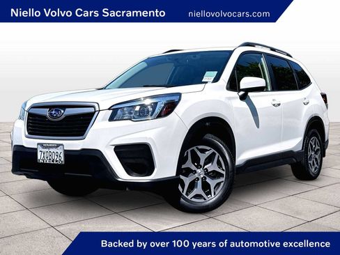 Used 2019 Subaru Forester Premium w/ All-Weather Package AWD/4WD image 1