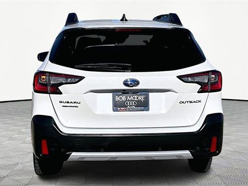 Used 2022 Subaru Outback Limited image 4