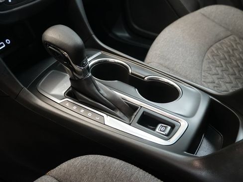 Used 2022 Chevrolet Equinox LT FWD image 23