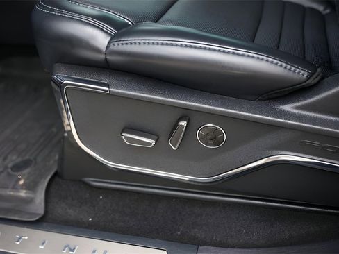 Used 2024 Ford F150 Platinum w/ Equipment Group 702A High image 11