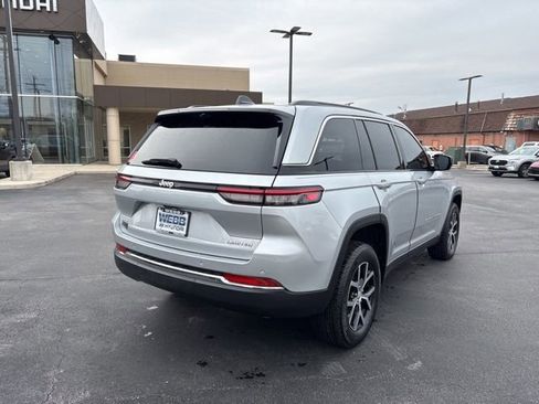 Used 2025 Jeep Grand Cherokee Limited w/ Luxury Tech Group II image 4