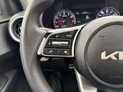 Used 2023 Kia Forte LXS image 18