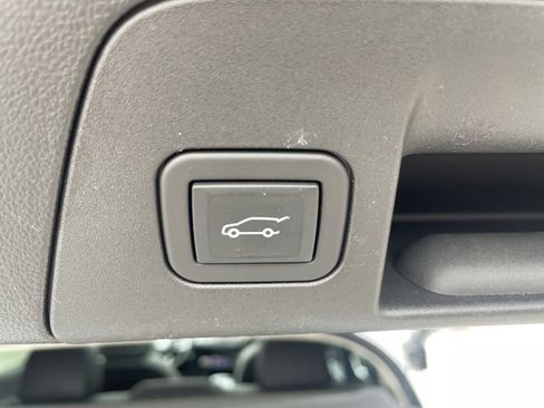 Used 2023 Buick Envision Essence w/ Sport Touring Package image 44