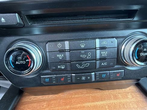 Used 2016 Ford F150 Limited w/ Trailer Tow Package image 28