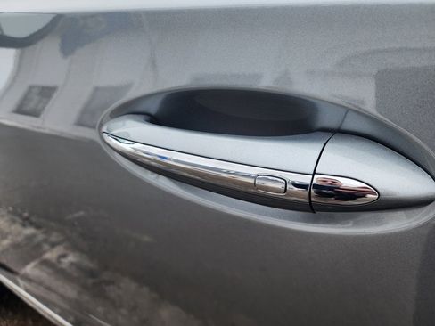 Used 2024 Buick Enclave Essence w/ Trailering Package, 5000 lbs. image 18